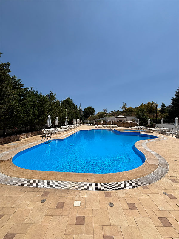 piscina-hotel-biancaneve-4