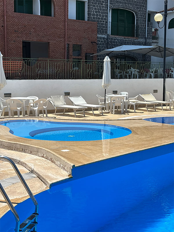 piscina-hotel-biancaneve-6